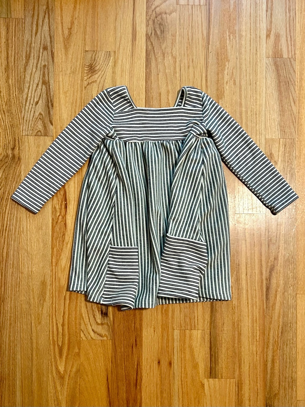Vignette long sleeve fleece dress